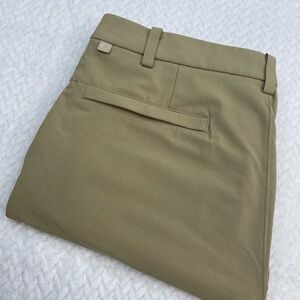 Lululemon Commission Pants Mens Beige/Khaki Relaxed Athletic  Size 32x32